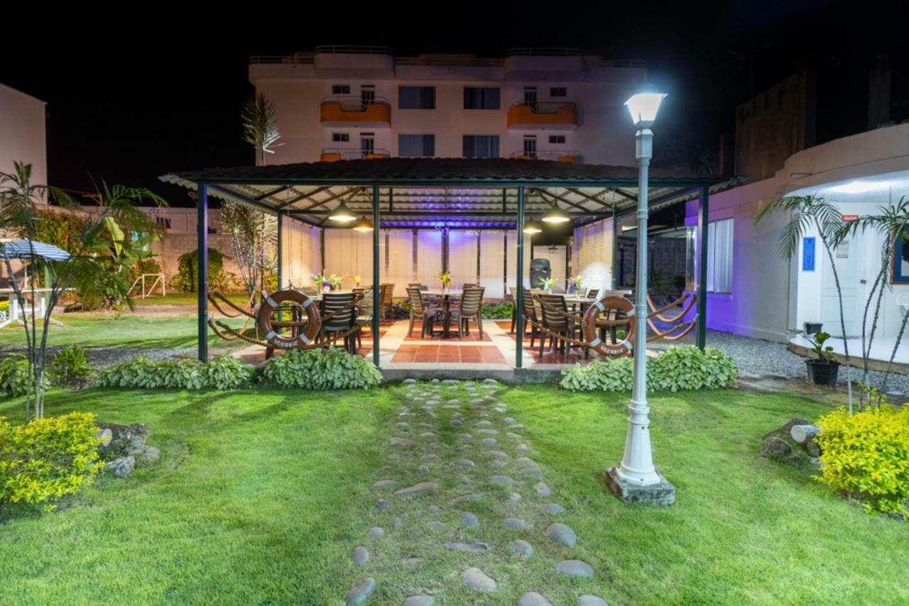 Oceanic Lodge Tonsupa Exterior foto